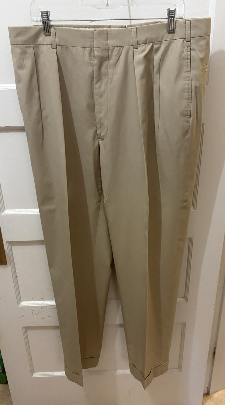 D34 Vintage Brooks Brothers Pants 36 X 32 Tan Wool Pleated Front Cuff Made USA